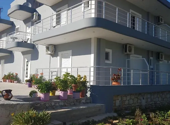 Victoria Studio Apartments