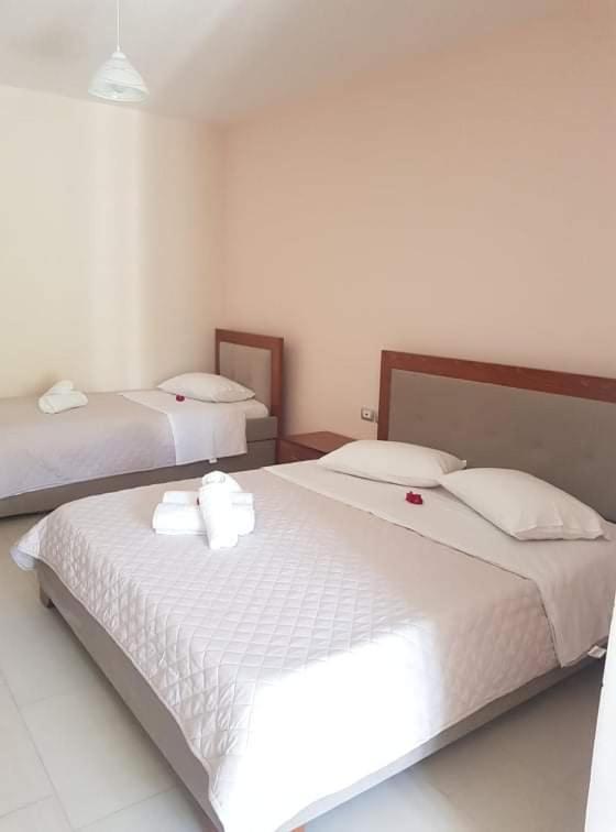 Victoria Studio Himara